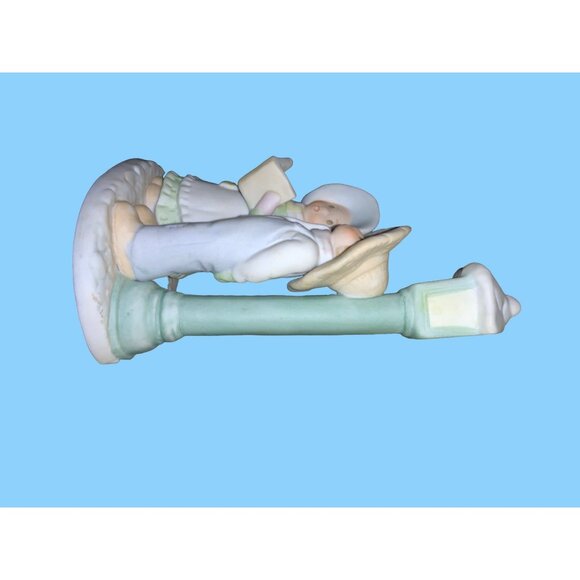 CIRCLE OF FRIENDS Figurine- JOY TO THE WORLD By MASTERPIECE  Homco 1992 - Picture 14 of 14